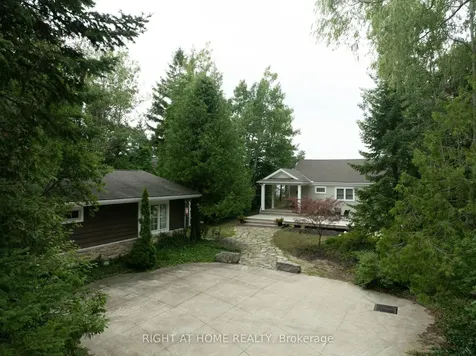 86647 Amberley Beach Road Ashfield-colborne-wawanosh ON N7A 3Y4