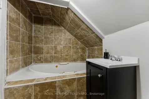 17415 35 Highway Algonquin Highlands ON K0M 2K0