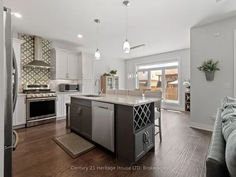 281 Regatta Drive Welland ON L3B 6E7