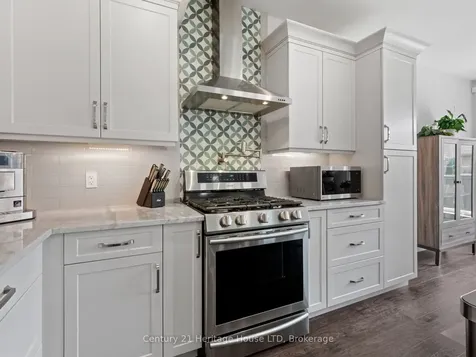 281 Regatta Drive Welland ON L3B 6E7