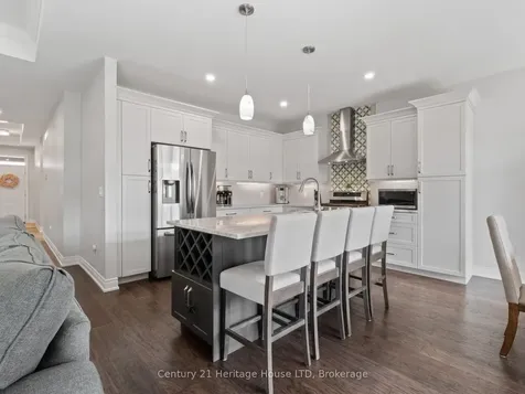 281 Regatta Drive Welland ON L3B 6E7