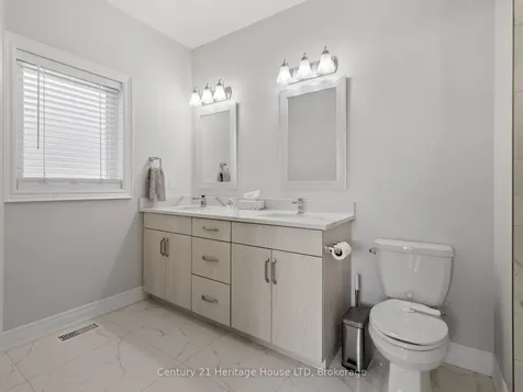281 Regatta Drive Welland ON L3B 6E7