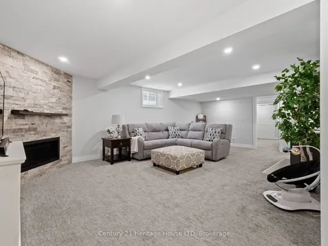 281 Regatta Drive Welland ON L3B 6E7