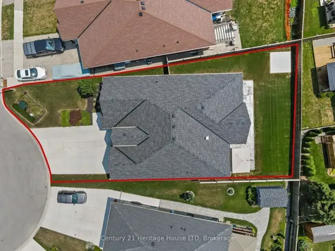 281 Regatta Drive Welland ON L3B 6E7