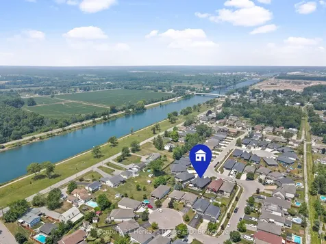 281 Regatta Drive Welland ON L3B 6E7