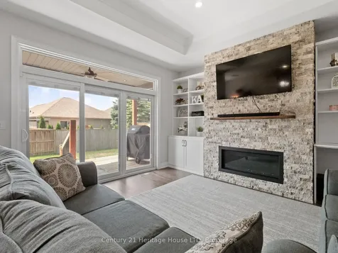 281 Regatta Drive Welland ON L3B 6E7