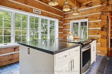 118 Heritage Drive Blue Mountains ON L9Y 0M6