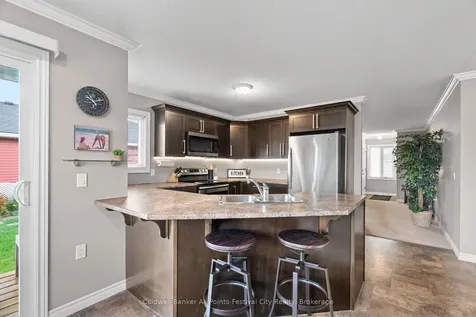 17 Huron Heights Drive Ashfield-colborne-wawanosh ON N7A 0B1