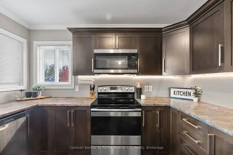 17 Huron Heights Drive Ashfield-colborne-wawanosh ON N7A 0B1