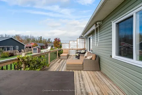 17 Huron Heights Drive Ashfield-colborne-wawanosh ON N7A 0B1