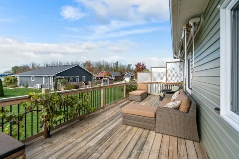 17 Huron Heights Drive Ashfield-colborne-wawanosh ON N7A 0B1