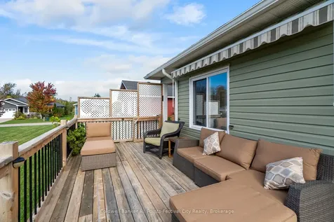 17 Huron Heights Drive Ashfield-colborne-wawanosh ON N7A 0B1