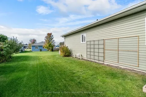 17 Huron Heights Drive Ashfield-colborne-wawanosh ON N7A 0B1