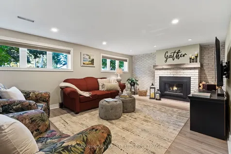 39 Rosemount Avenue Port Colborne ON L3K 5P8