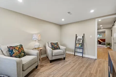 39 Rosemount Avenue Port Colborne ON L3K 5P8