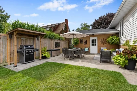 39 Rosemount Avenue Port Colborne ON L3K 5P8