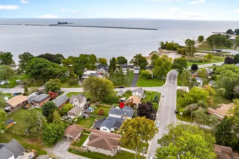 39 Rosemount Avenue Port Colborne ON L3K 5P8