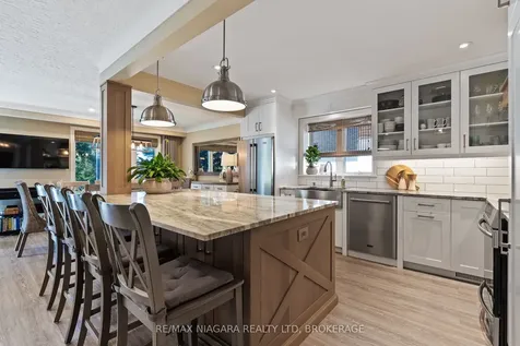 39 Rosemount Avenue Port Colborne ON L3K 5P8