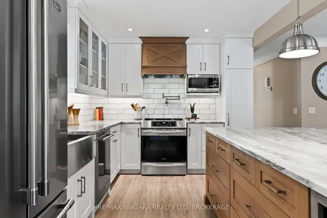 39 Rosemount Avenue Port Colborne ON L3K 5P8
