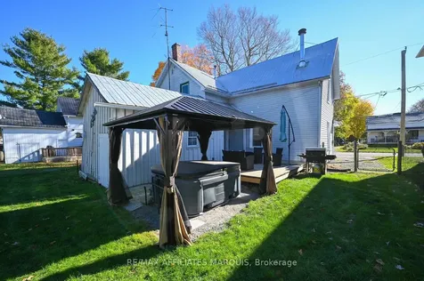 8 Wiltse Street E Athens ON K0E 1B0