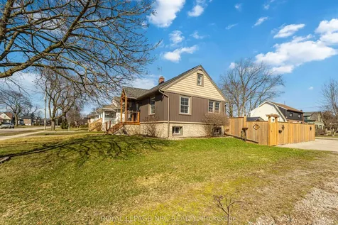 103 Clare Avenue Port Colborne ON L3K 5H6