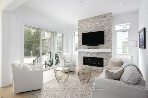11 Bay Street SE Blue Mountains ON N0H 2P0