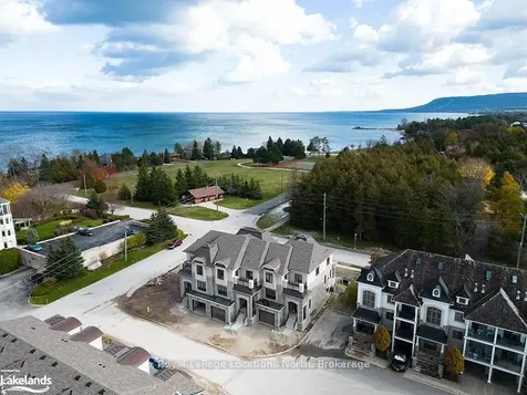 11 Bay Street SE Blue Mountains ON N0H 2P0