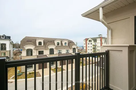 11 Bay Street SE Blue Mountains ON N0H 2P0