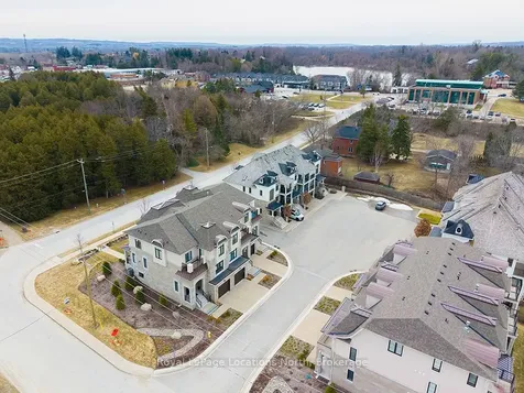 11 Bay Street SE Blue Mountains ON N0H 2P0