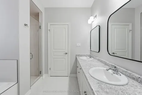 94 Anastasia Boulevard West Lincoln ON L0R 2A0