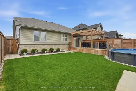 94 Anastasia Boulevard West Lincoln ON L0R 2A0