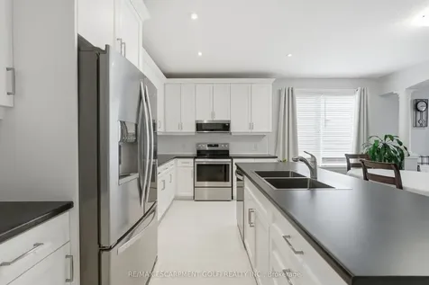 94 Anastasia Boulevard West Lincoln ON L0R 2A0