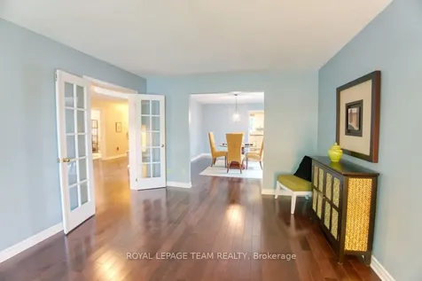 27 Sherk Crescent Kanata ON K2K 2L3