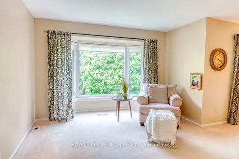27 Sherk Crescent Kanata ON K2K 2L3