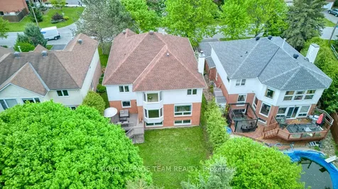 27 Sherk Crescent Kanata ON K2K 2L3
