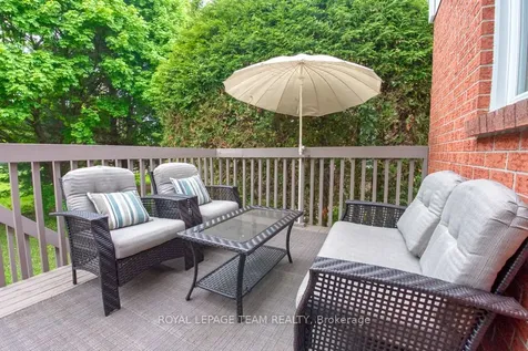 27 Sherk Crescent Kanata ON K2K 2L3