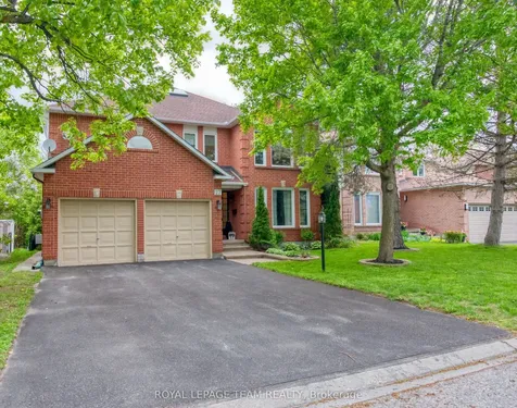 27 Sherk Crescent Kanata ON K2K 2L3