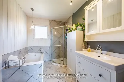 490 Mathews Road Fort Erie ON L0S 1R0