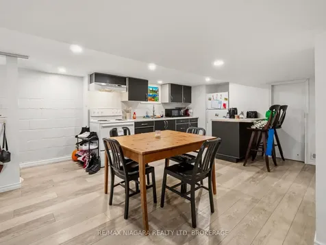 198 Murray Street Fort Erie ON L2A 2B6