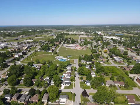 198 Murray Street Fort Erie ON L2A 2B6