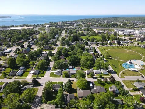 198 Murray Street Fort Erie ON L2A 2B6