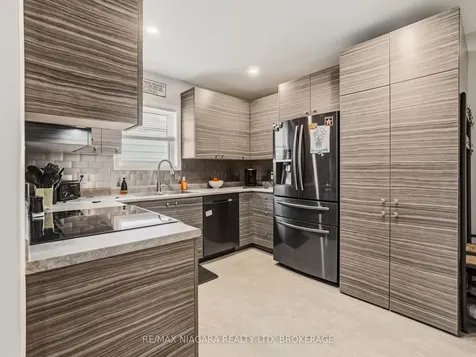 198 Murray Street Fort Erie ON L2A 2B6