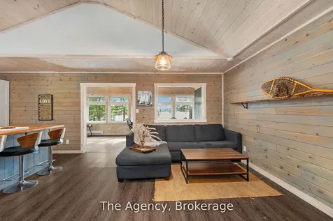 1032 Lakeshore Drive S Bracebridge ON P1L 1X3