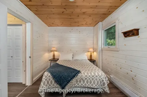 1032 Lakeshore Drive S Bracebridge ON P1L 1X3