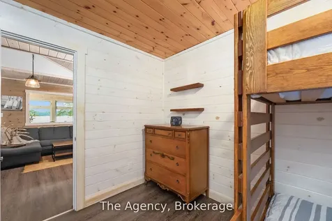 1032 Lakeshore Drive S Bracebridge ON P1L 1X3