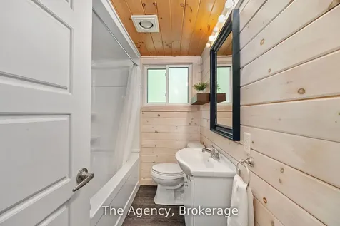 1032 Lakeshore Drive S Bracebridge ON P1L 1X3