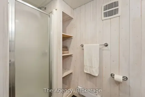1032 Lakeshore Drive S Bracebridge ON P1L 1X3