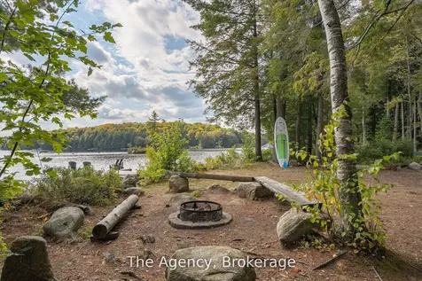 1032 Lakeshore Drive S Bracebridge ON P1L 1X3