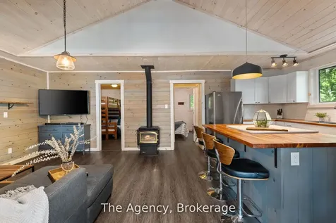 1032 Lakeshore Drive S Bracebridge ON P1L 1X3
