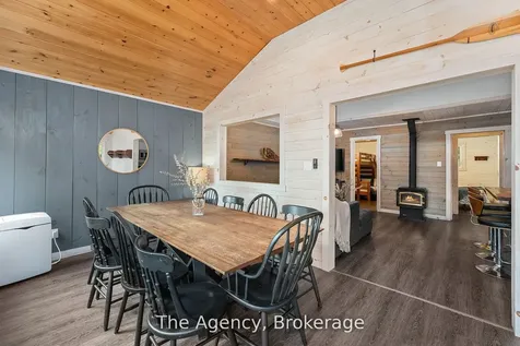 1032 Lakeshore Drive S Bracebridge ON P1L 1X3